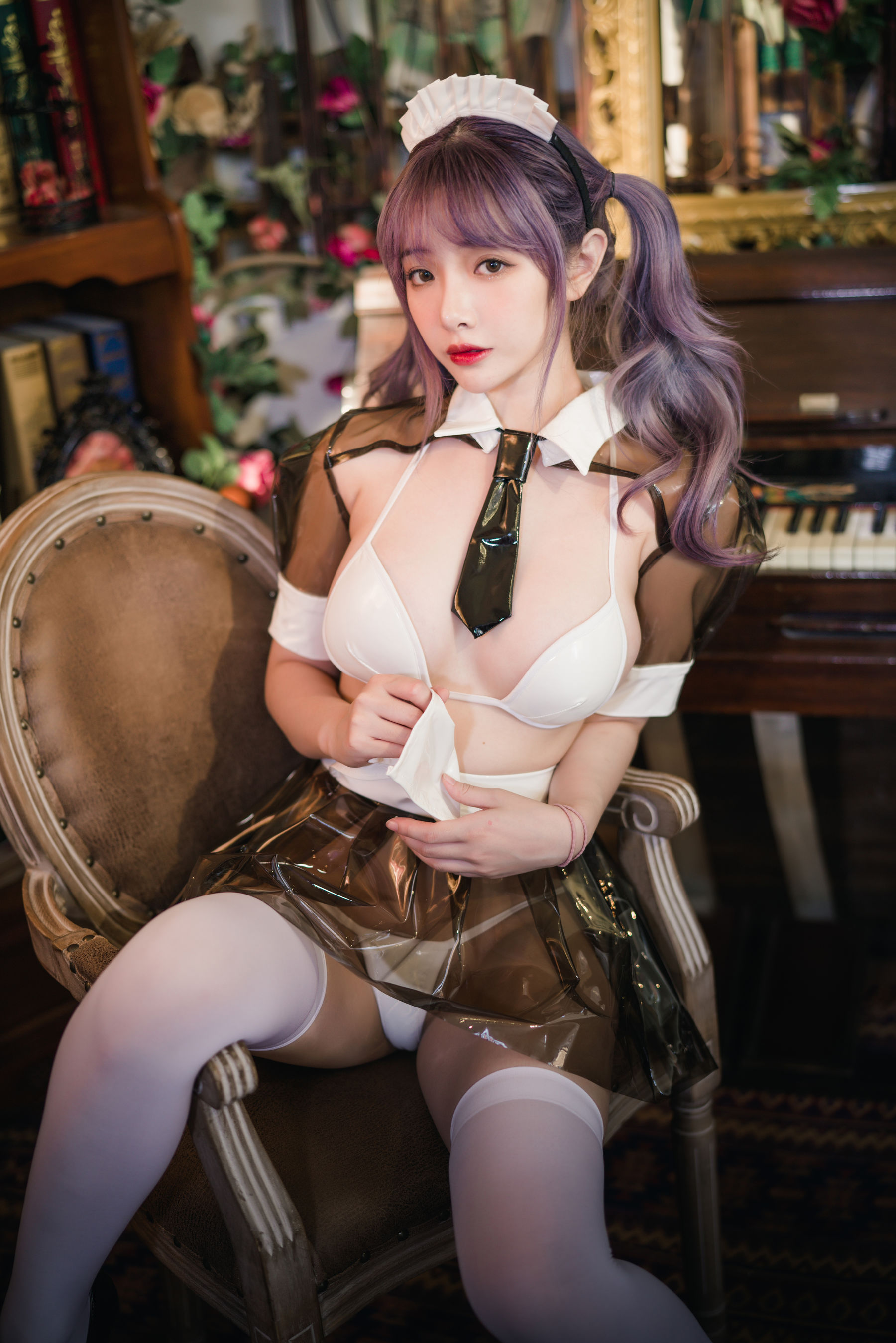 动漫博主雯妹 – 透明皮衣女仆 Cosplay-第3张