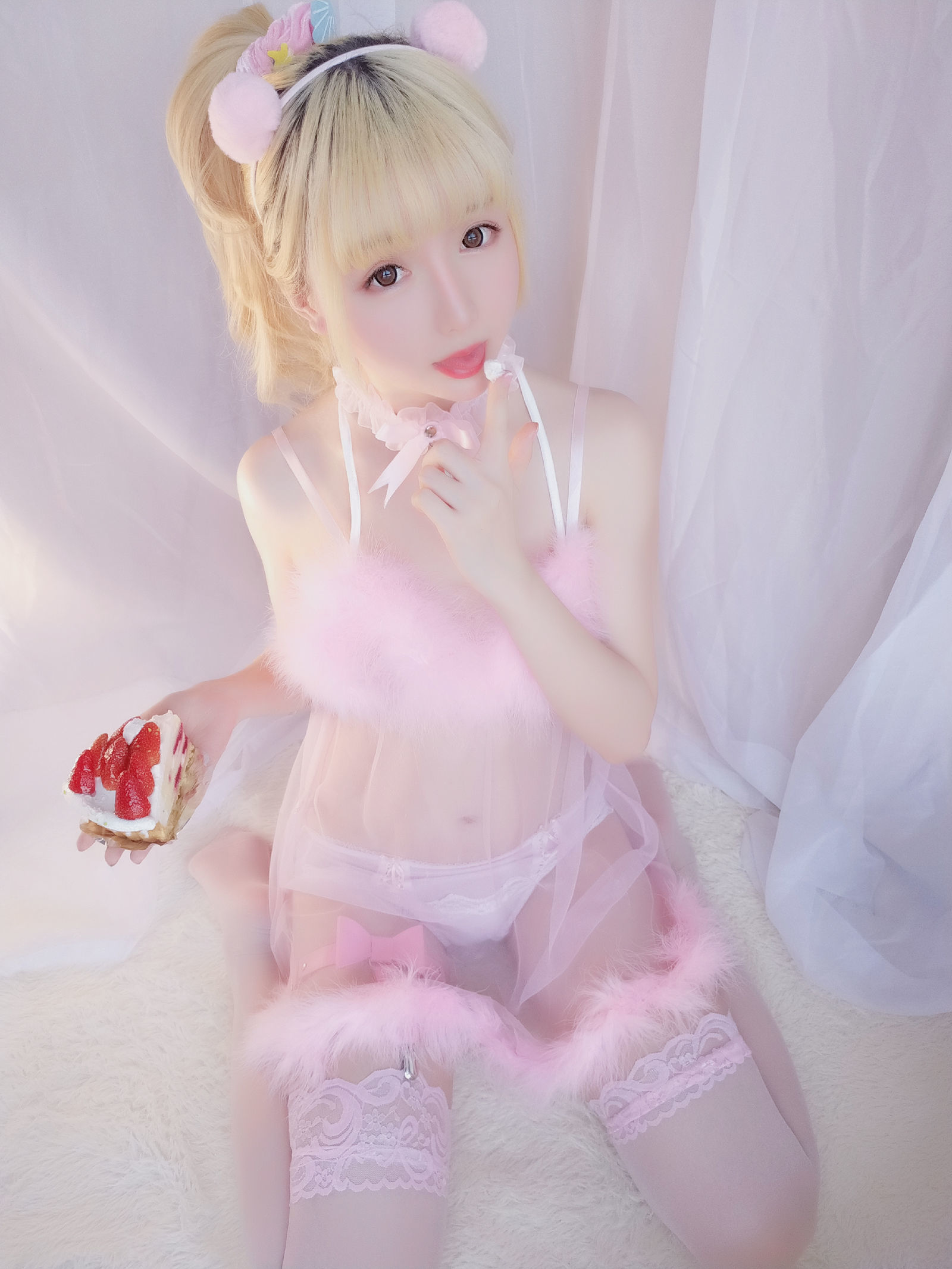 [萝莉COS] 星之迟迟 VOL.09 草莓睡衣包 Cosplay-第8张