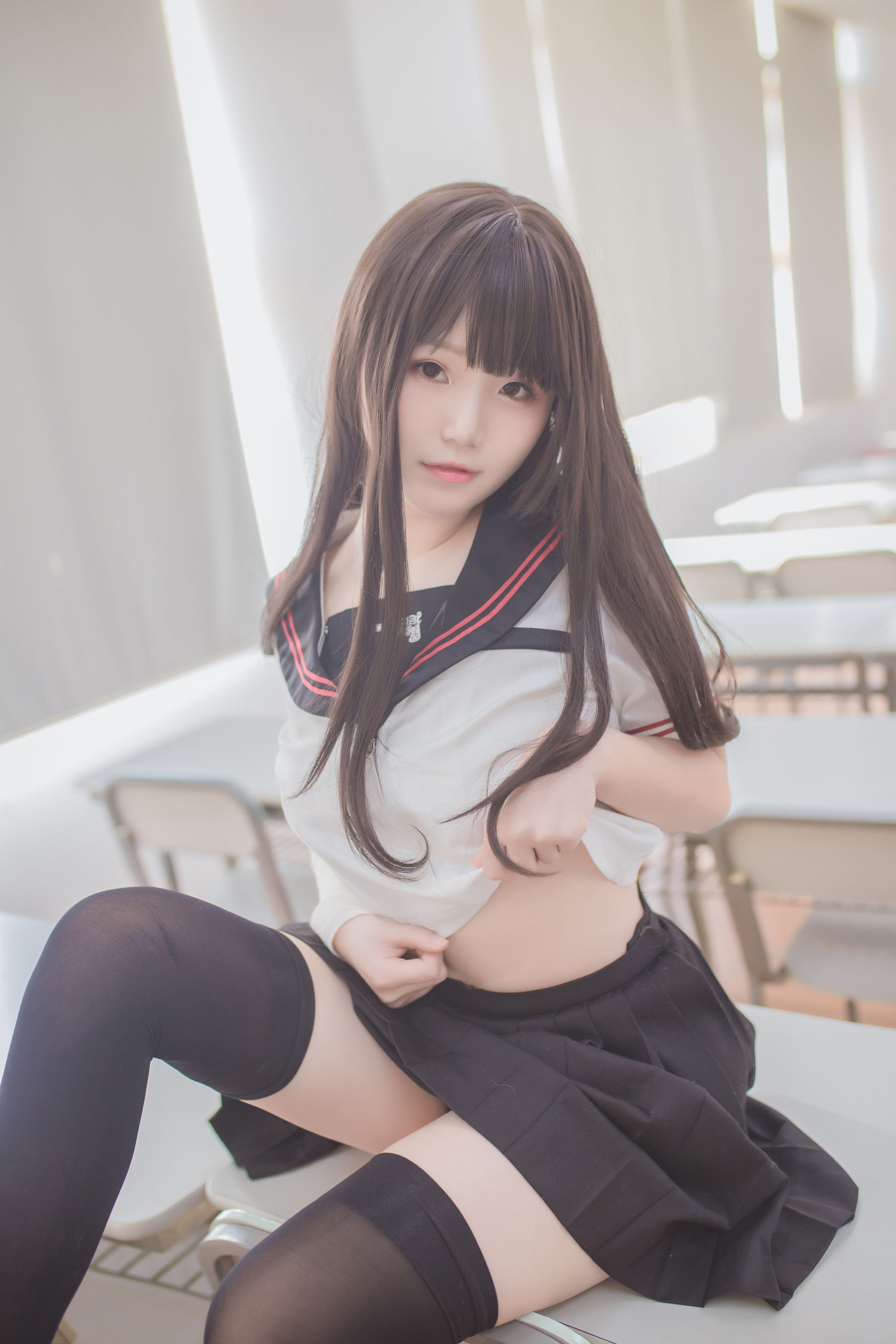 [萝莉COS] Yoko宅夏《黑丝JK》 Cosplay-第8张