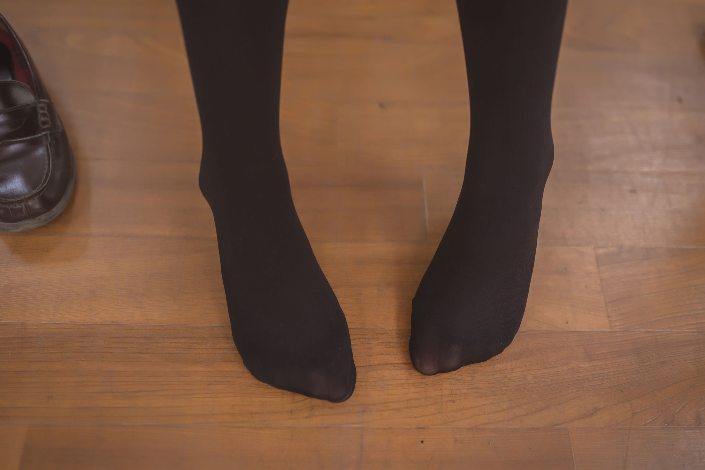 [萝莉COS] Yoko宅夏《黑丝JK》 Cosplay-第31张