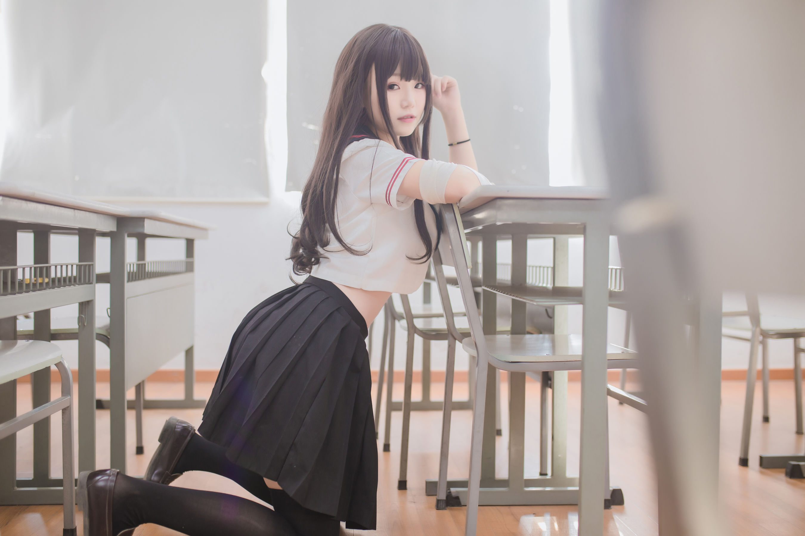 [萝莉COS] Yoko宅夏《黑丝JK》 Cosplay-第36张