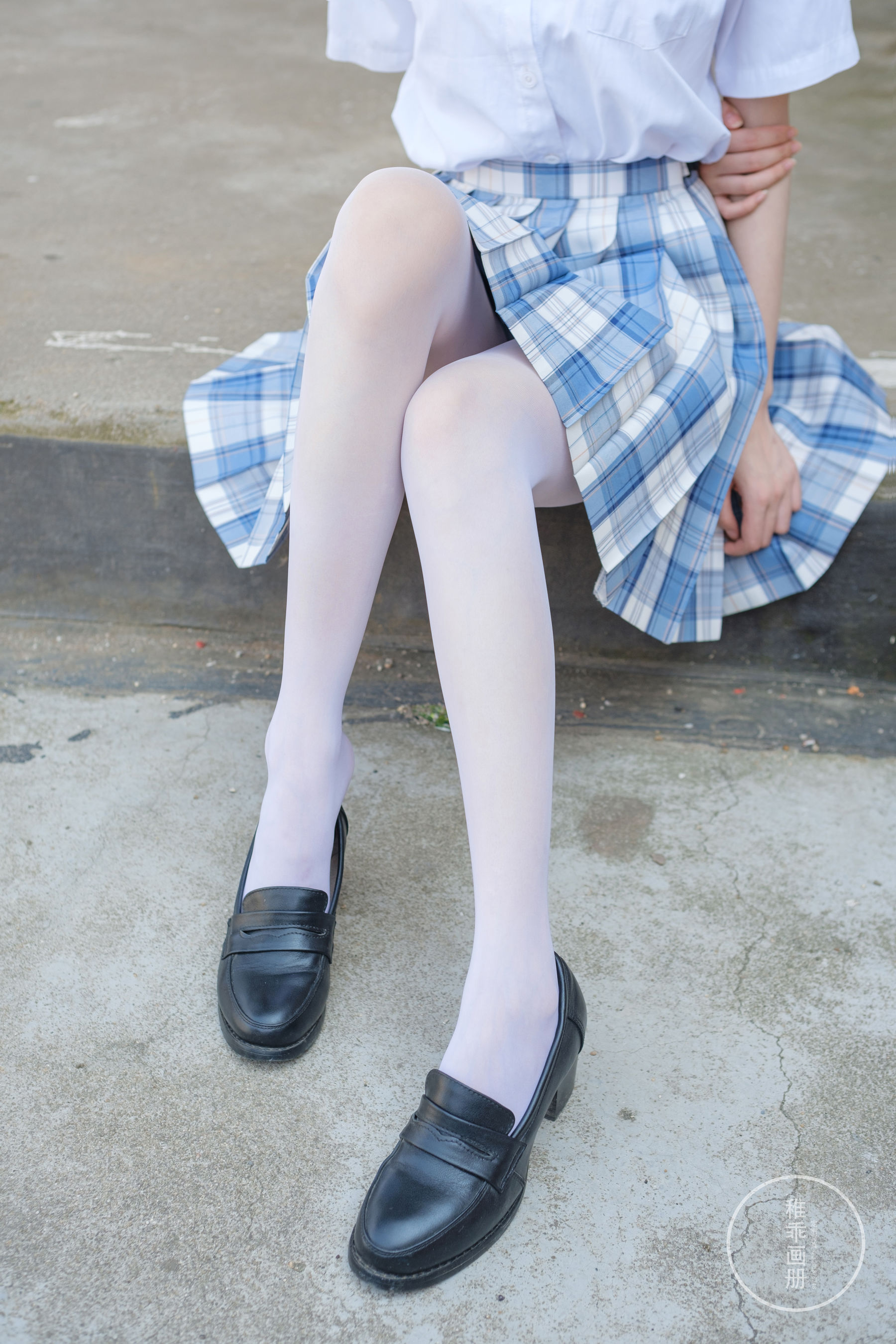柴系小乖(稚乖画册) – 新年福利 Cosplay-第1张