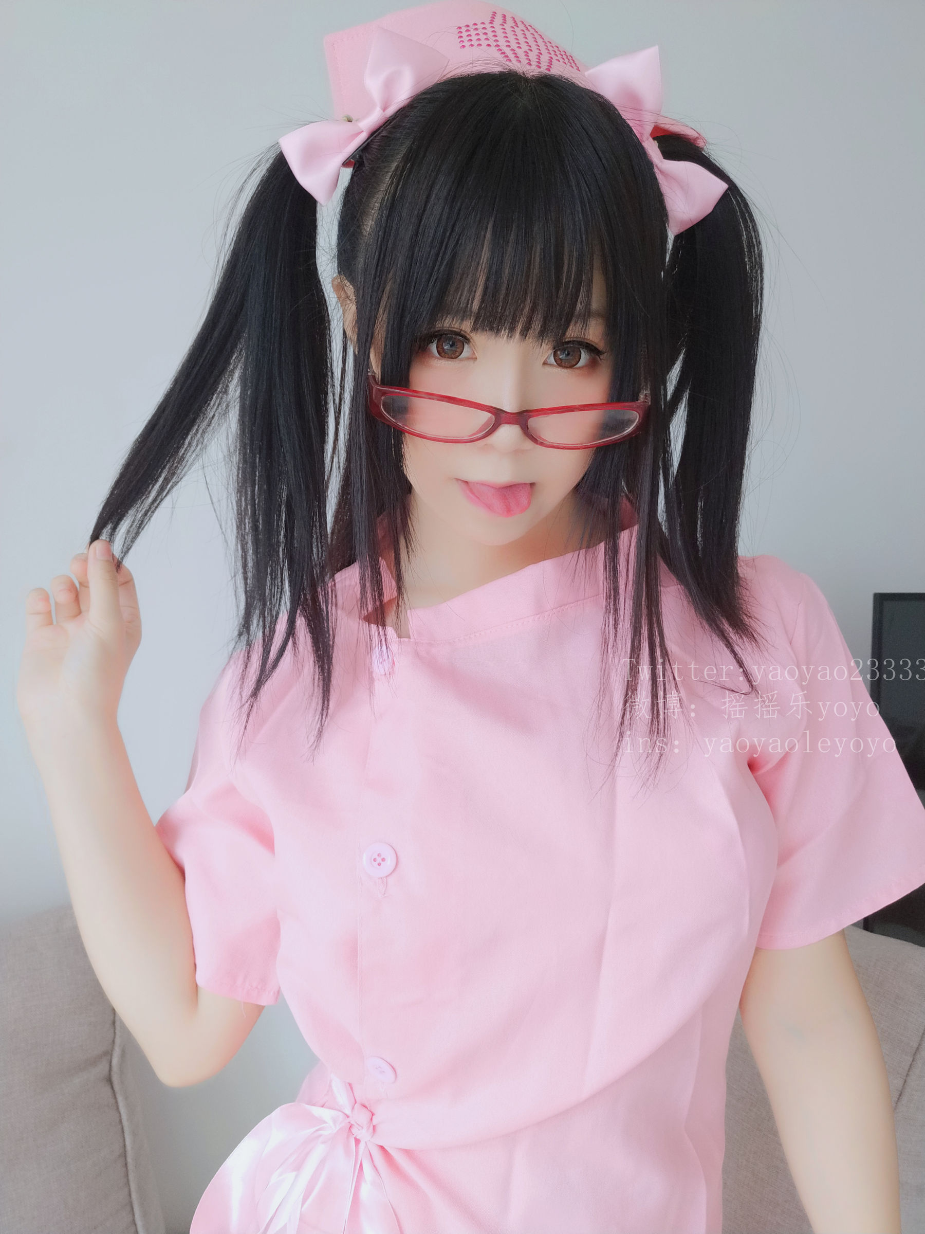 萌妹子Coser摇摇乐yoyo 可爱粉色护士 Cosplay-第1张