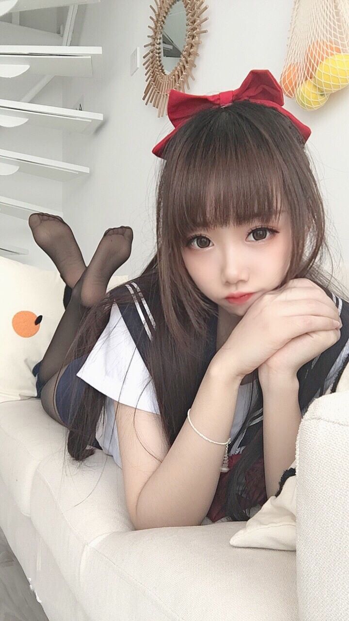 Cos小姐姐雪琪 – 黑丝JK死库水 Cosplay-第5张