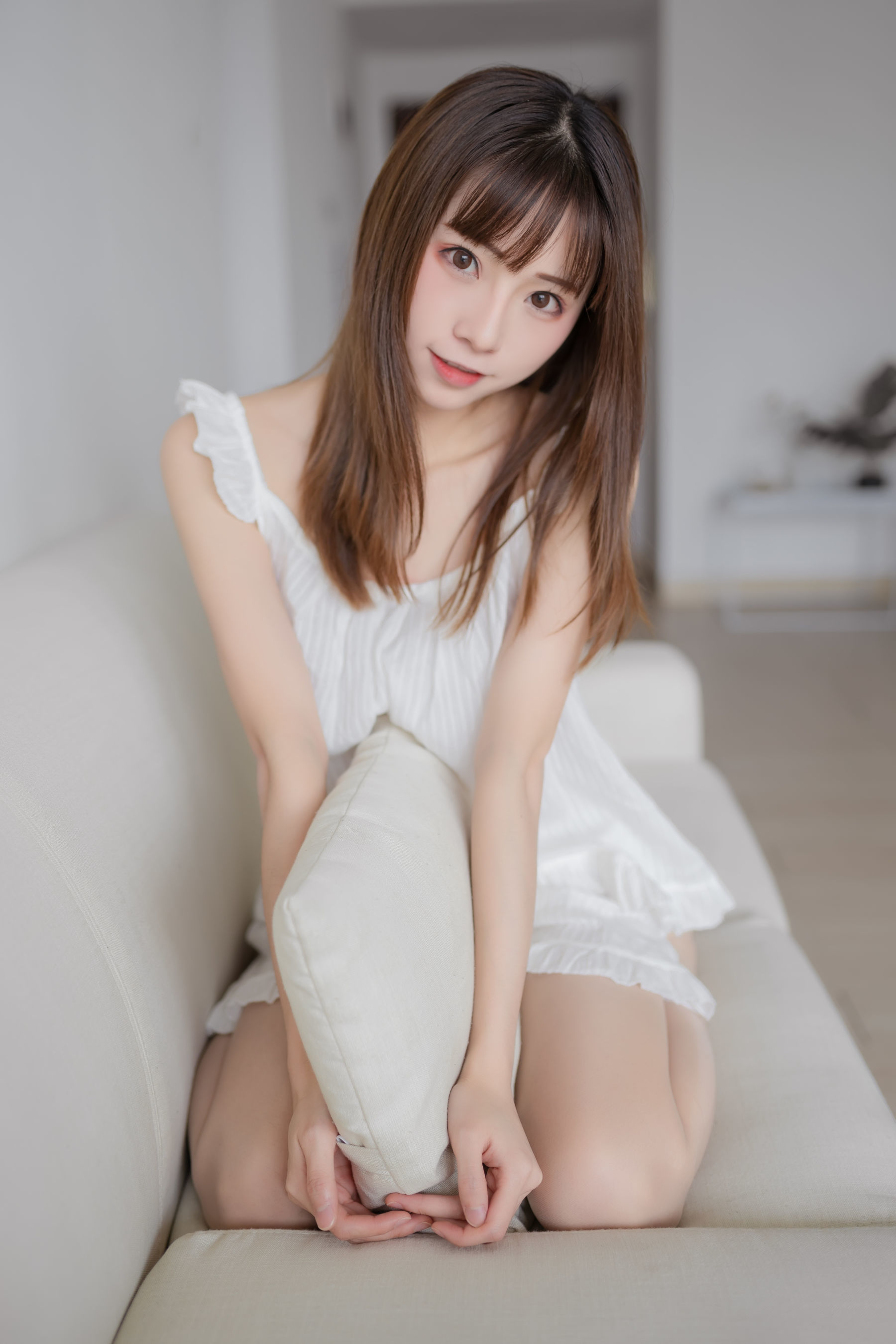 动漫博主Kitaro_绮太郎 – 白色睡衣 Cosplay-第41张