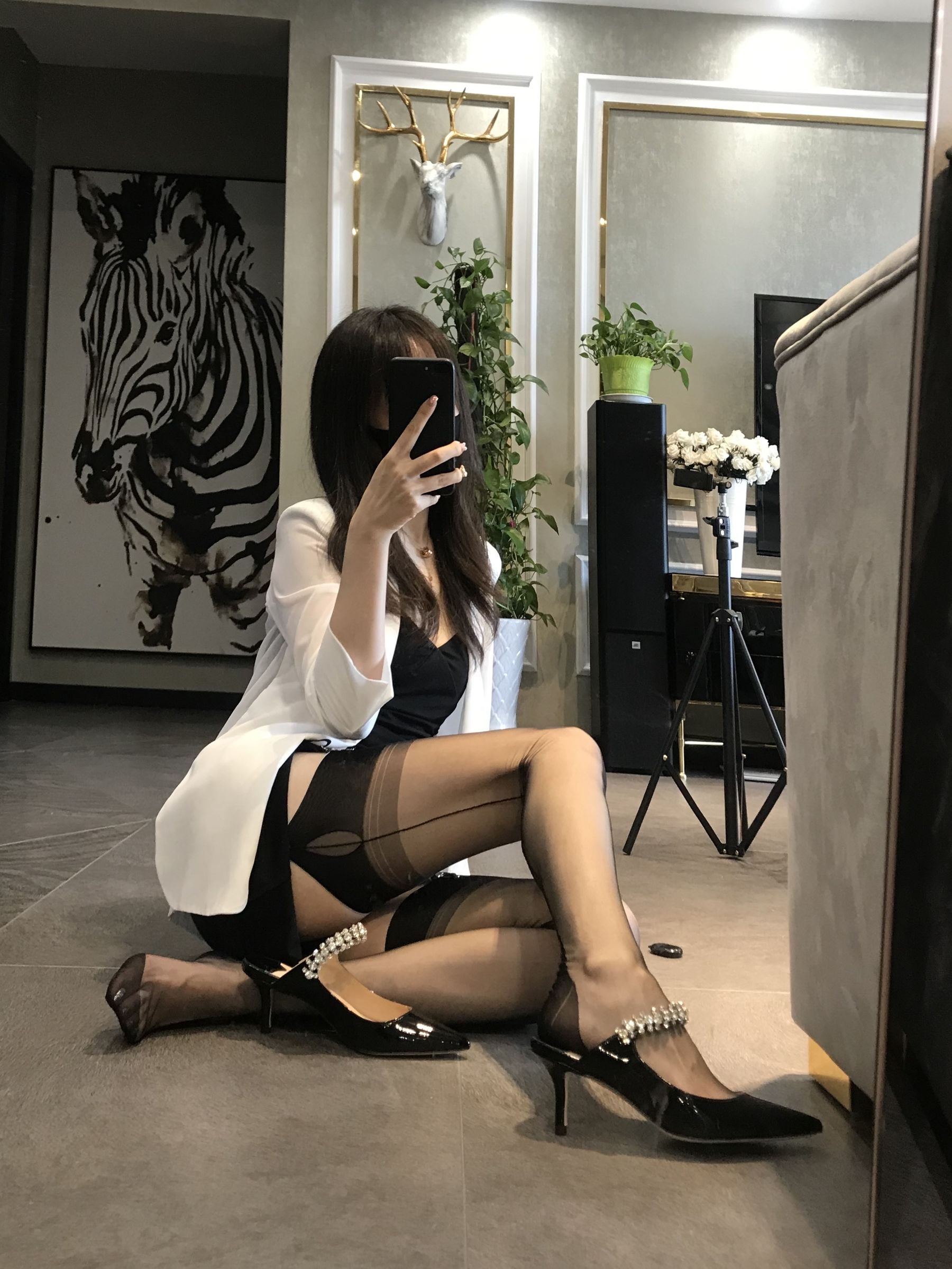 丝足博主麋鹿_Monroe 2020.07.12 黑色吊袜 Cosplay-第32张