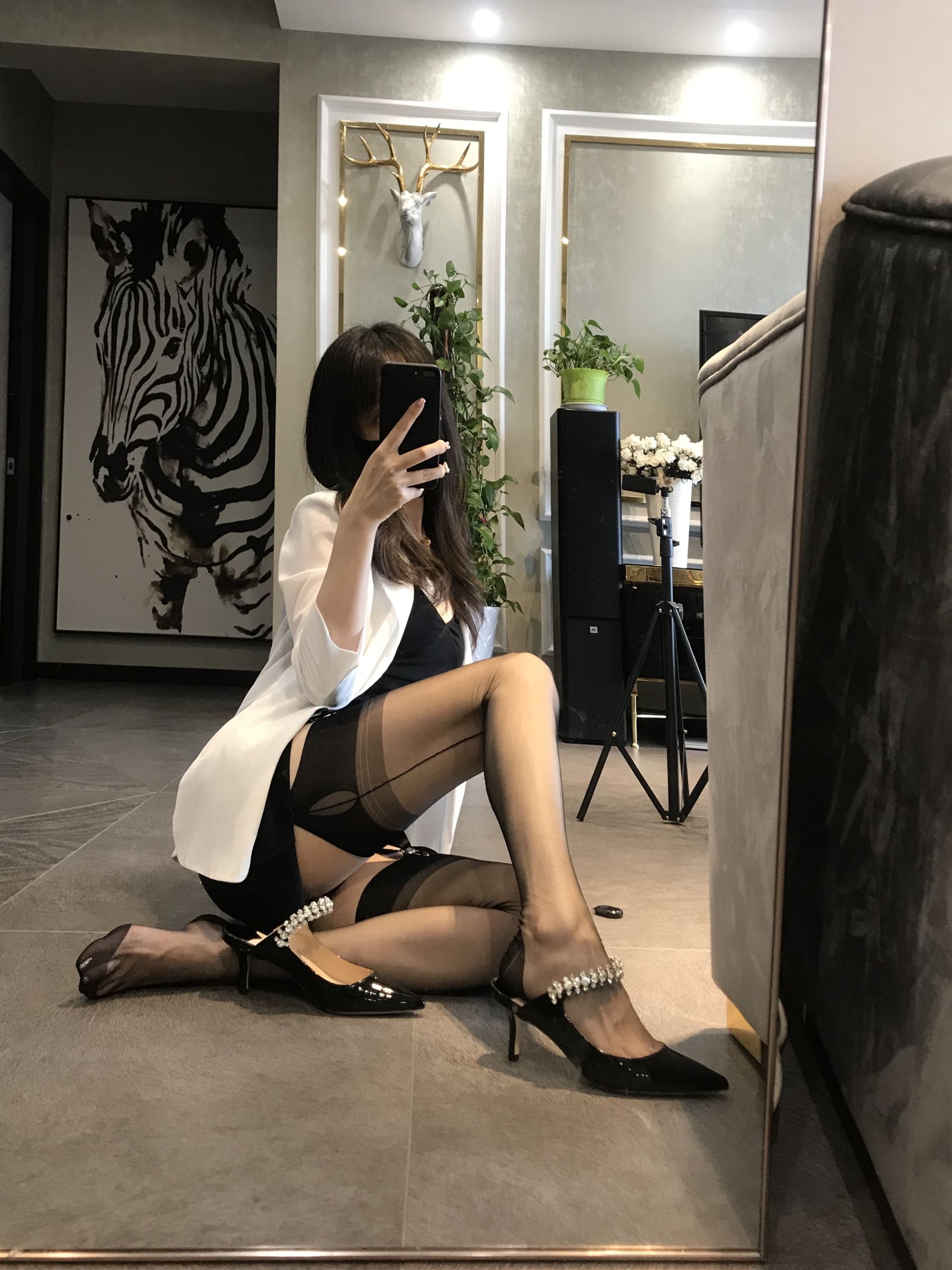 丝足博主麋鹿_Monroe 2020.07.12 黑色吊袜 Cosplay-第33张