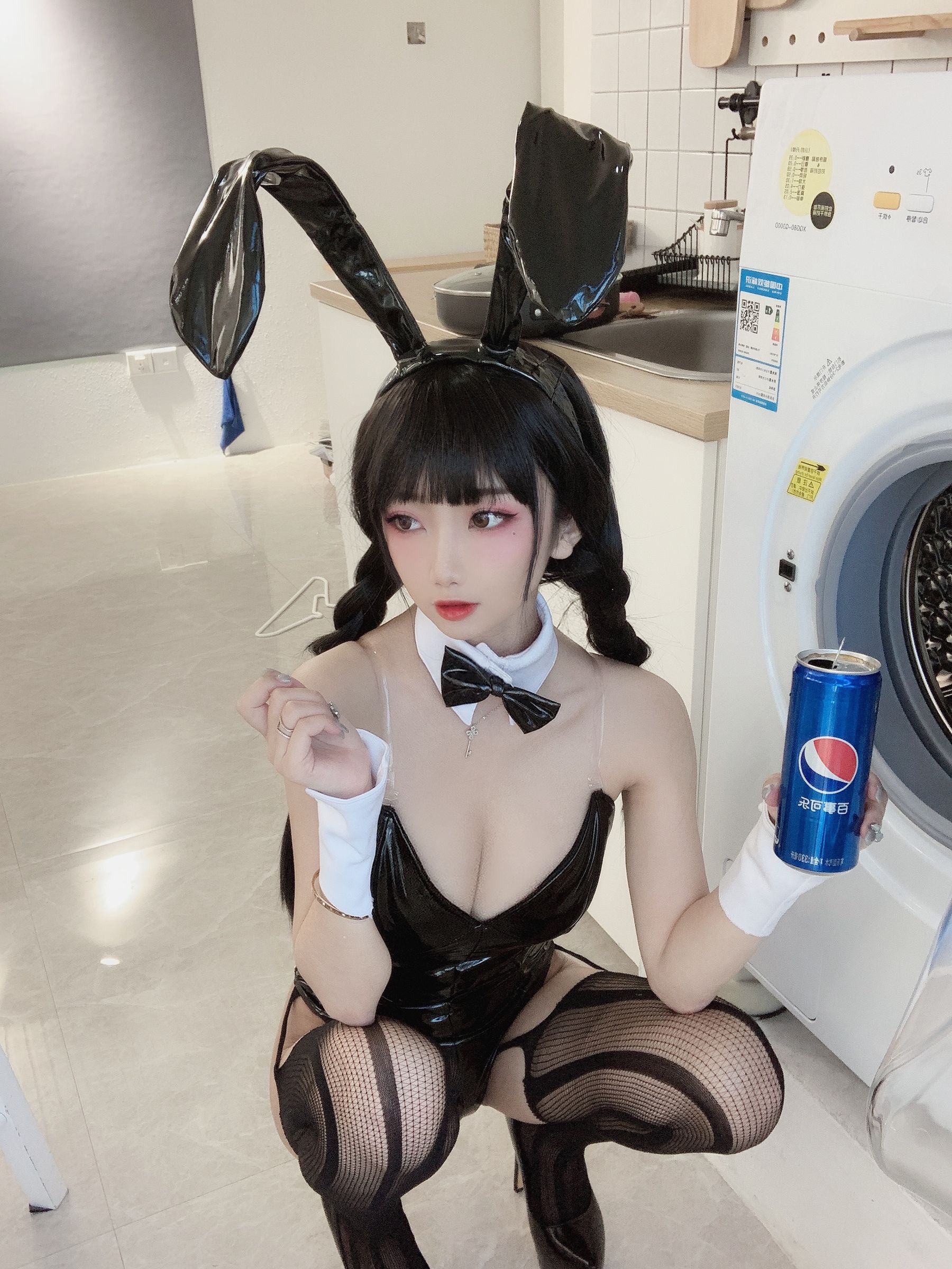 白嫩美少女鬼畜瑶 – 黑色兔女郎 Cosplay-第34张
