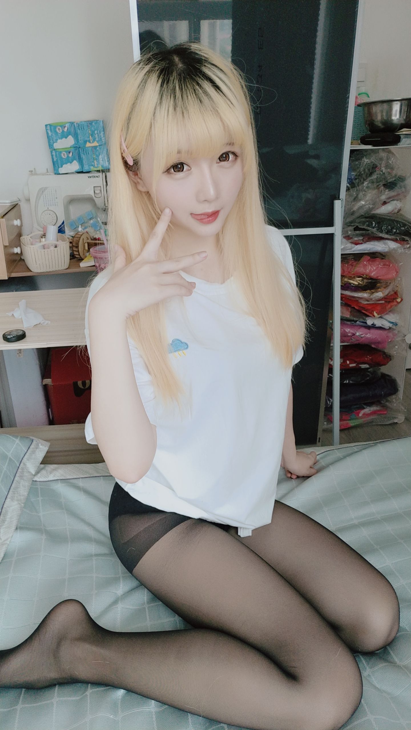 Coser小姐姐星之迟迟 白T恤 Cosplay-第62张